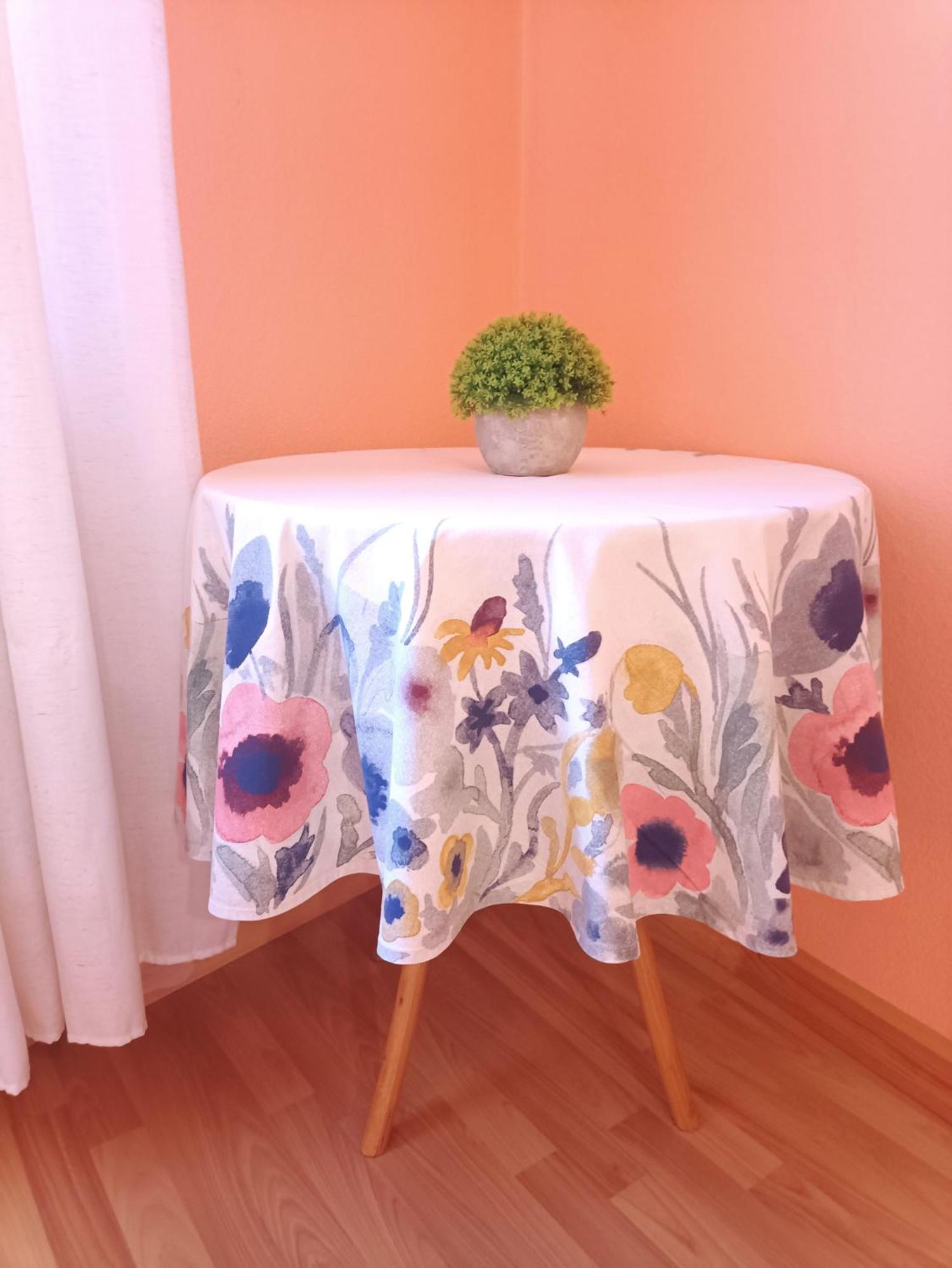 Spacious Old Town Family Peachy 2 Bedrooms Apartment, Nearby The Riga Presidential Castle Zewnętrze zdjęcie