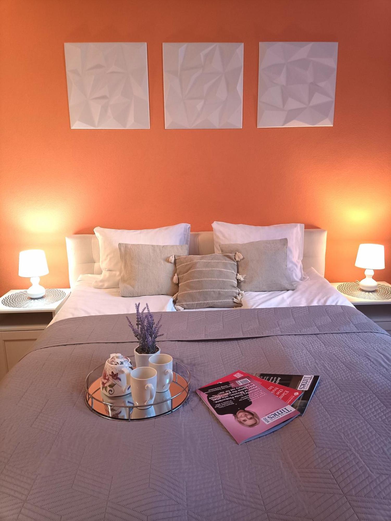 Spacious Old Town Family Peachy 2 Bedrooms Apartment, Nearby The Riga Presidential Castle Zewnętrze zdjęcie