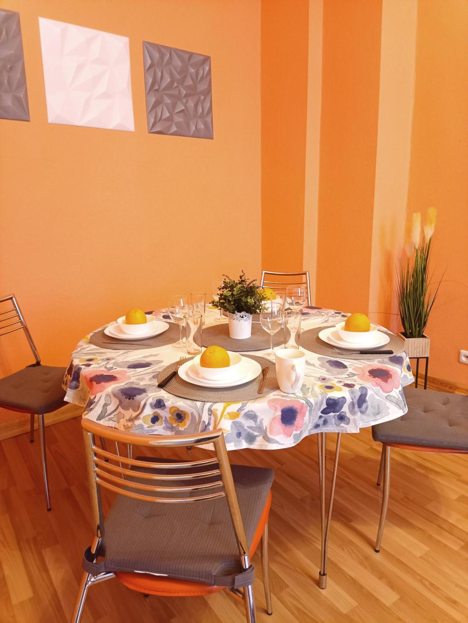 Spacious Old Town Family Peachy 2 Bedrooms Apartment, Nearby The Riga Presidential Castle Zewnętrze zdjęcie