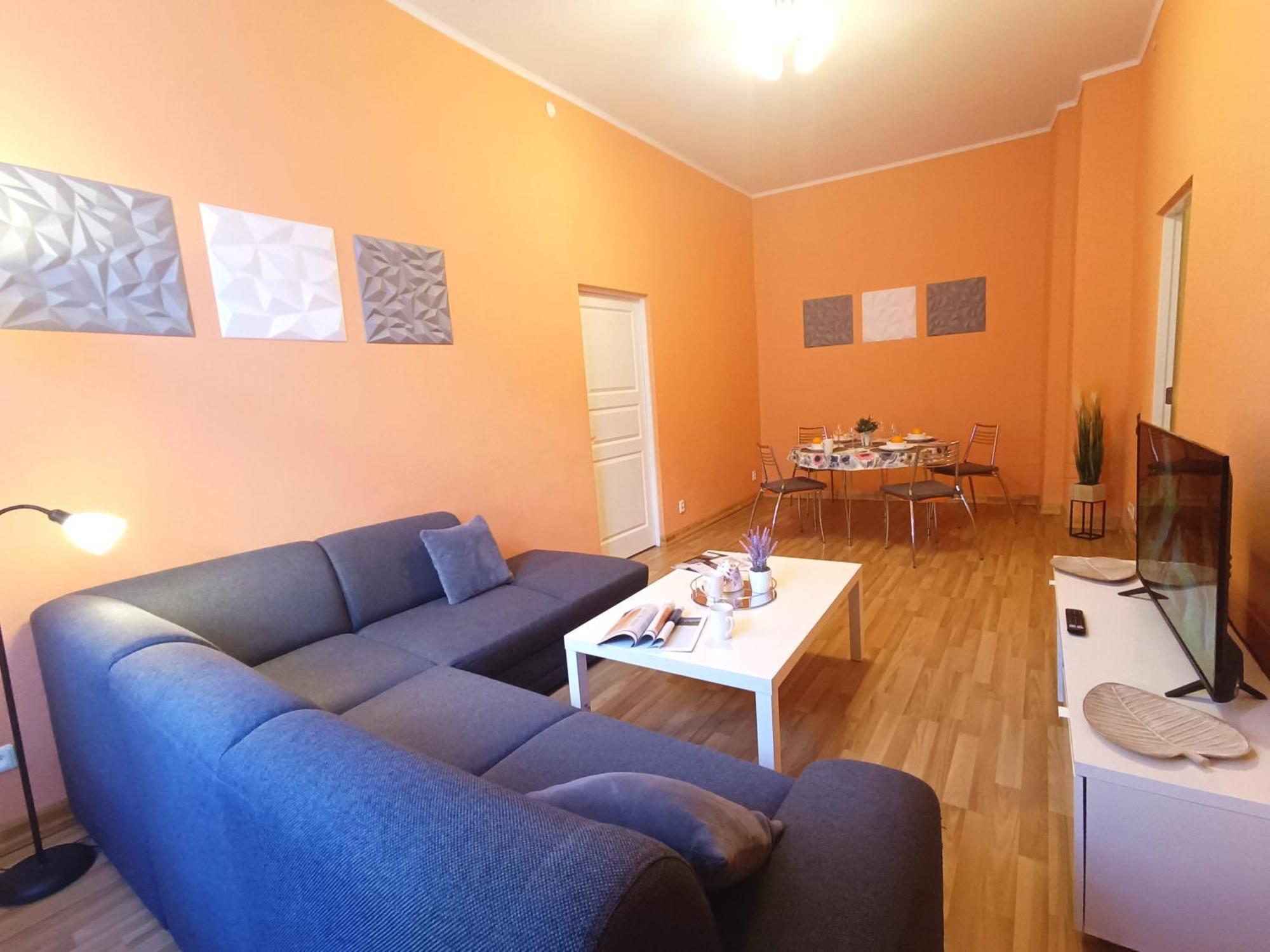 Spacious Old Town Family Peachy 2 Bedrooms Apartment, Nearby The Riga Presidential Castle Zewnętrze zdjęcie